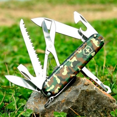 Нож перочинный Victorinox Huntsman (1.3713.94) 91 мм 15 функций камуфляж