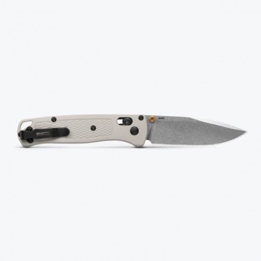 Нож складной BENCHMADE Bugout, Grivory Tan, S30V клинок P 8,2 см