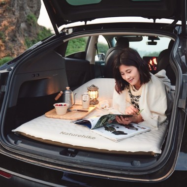 Коврик самонадувной NATUREHIKE Yugu, автомобильный 197х134х6.5см, серый