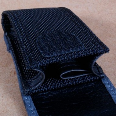 Чехол из нейлона Victorinox Belt Pouch (4.0547.3) черный с застежкой на липучке/отдел.для фонаря