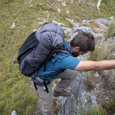 Рюкзак туристический NATUREHIKE Rock, 60L+5L, 26х18х67см, черный