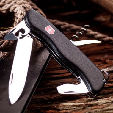 Нож перочинный Victorinox Picknicker (0.8353.3) 111 мм 11 функций черный 