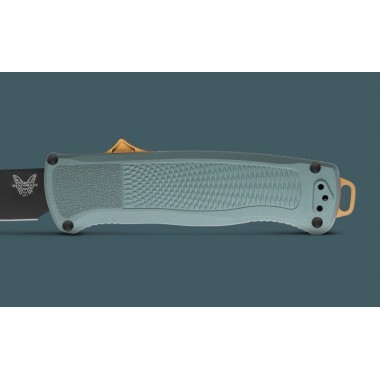 Нож складной BENCHMADE Shootout, Grivory Sage Green, Cru-Wear клинок черн. P 8,9 см